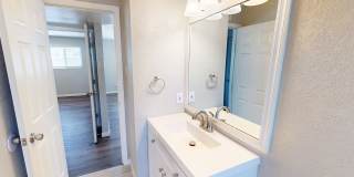 412 N 17th Dr Gallery 26