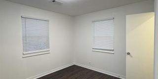 2117 W 19th Street Gallery 15