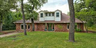 Stunning 3-Bed, 3-Bath Home in the Heart of Edmond! - Lawn Service Provided by owner Gallery 1