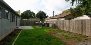 Quaint Ranch Style Home with Fenced Yard! Gallery 21