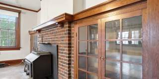 Private House on iuka ave Ravine – Central Campus – Newly Renovated - Flexible Pricing Gallery 13