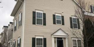 3-bed 2.5-bath End-Unit Townhouse in desirable Piney Orchard Community Gallery 1