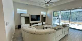 Stunning 4 Bedroom 3-bathroom home located in Mosaic! Gallery 28