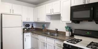 Pine Ridge Apartments Gallery 2
