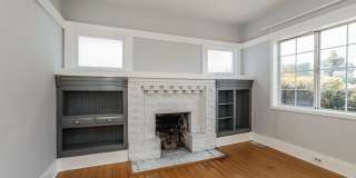 Beautiful 1918 Oakland Home!! Gallery 6