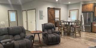 1102 N Anderson Avenue Gallery 3