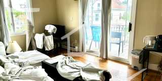 huge 3 bed in Somerville Gallery 31