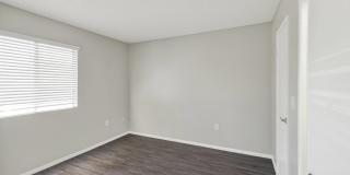 HERITAGE PLAZA Gallery 21