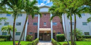 16851 Northeast 18th Avenue Gallery 1