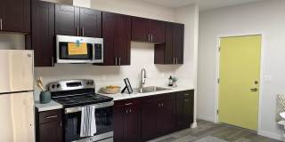 Upgraded 1 Bed/1 Bath Gallery 3