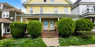 1112 W Elm Street Gallery 1