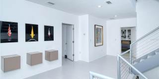 213 N WASHINGTON DRIVE Gallery 59