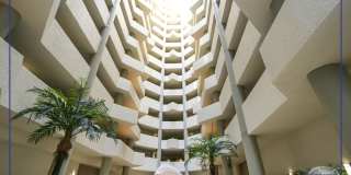 **PARK SHORE BEAUTY WALK TO VENETIAN VILLAGE ** ESPLANADE** NICE AMENITIES ** 2 BEDROOM CONDO ON THE BEACH ** Gallery 43
