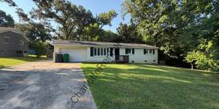 3 Bedroom 1.5 bath home in Mathews! Gallery 1