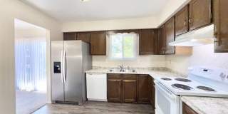 North-East Tri-Level Home! Gallery 1