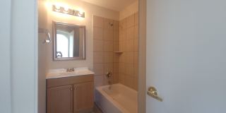 10527 HUNTERS POND Gallery 12
