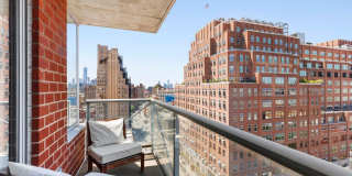 270 W 17TH Street Gallery 7