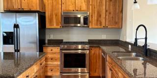Large Beautiful Condo with Many Upgrades!! Gallery 30