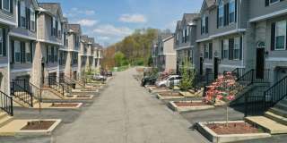 2 Bed / 1.5 Bath Townhouse for Rent! Gallery 1