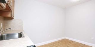 21 E Central Avenue Gallery 20