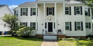 Charming Down Stairs Apartment In South Highland Gallery 1