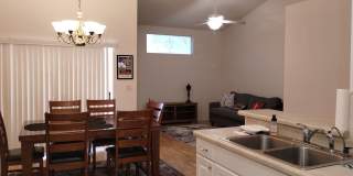 Executive 2 bedroom/ 2 bath condo Gallery 6