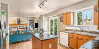 Beautiful 4 Bed, 3.5 Bath Home in Grant Ranch Neighborhood! Gallery 9