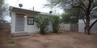 Charming 1 Bedroom 1 Bath! Central Tucson Location! Minutes from the UofA! Gallery 1