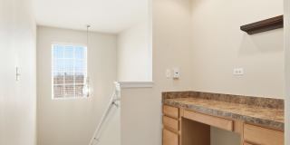 228 STATION PARK Circle Gallery 15