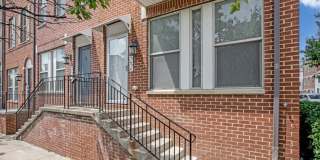 122 LLOYD Street Gallery 1