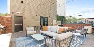 Student Housing - Yugo Urbana Illinois Gallery 13