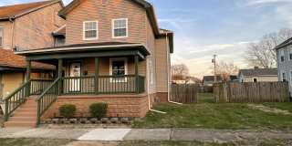 332 E Lincoln St Gallery 1