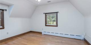 215 Brookside Blvd Gallery 17
