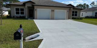 Brand New 3 Bedroom, 2 Bathroom Townhome with 1-Car Garage, Screened Porch & FULLY PRIVATE Fenced Yard! Gallery 3