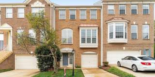 20927 TRINITY Square Gallery 1