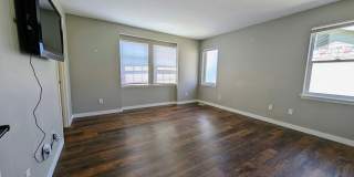 Spacious 2700+ sq.ft House in Logan Park neighborhood Gallery 16