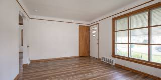 3-BED, 1 BATH BEAUTIFUL SINGLE- FAMILY HOME IN MAPLE HEIGHTS! Gallery 1