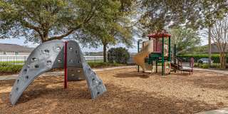 2100 PEBBLE POINT Drive Gallery 29