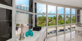 6423 Collins Ave Gallery 4