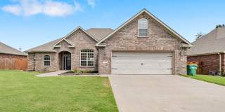 Beautiful 4-Bedroom Home for Rent Gallery 1