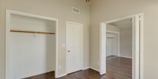 FABULOUS REMODELED HOME WITH POOL! Gallery 36