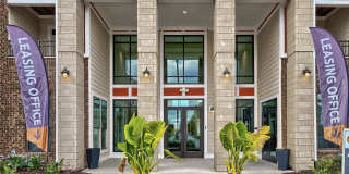 Nexus at Sandhill Apartment Homes Gallery 23