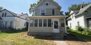 Beautiful 4 Bedroom 2 Bathroom House in North Minneapolis Gallery 1