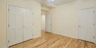 2320 N Southport Ave Gallery 14