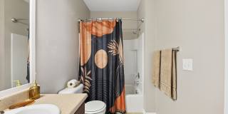 Vintage Retreat Apartments Gallery 11