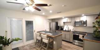 138 CREEKSIDE COURT Gallery 1