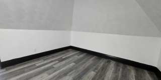 Charming 4 Bedroom 1 Bathroom Home for Rent! Gallery 14