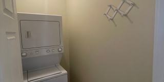 New Carpet! Liberty Park One Bedroom Single Family Home with Huge Yard Gallery 5
