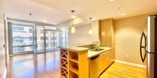 Beautiful 1 bedroom condo with amenities galore! Gallery 1