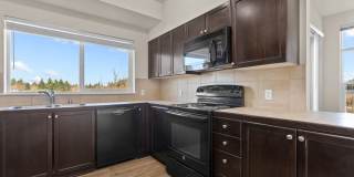 Creekside Apartments Gallery 1